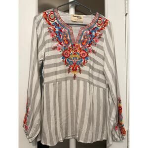 Savanna Jane floral embroidered striped long sleeve top NWOT small